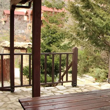εν αρχή - En Arhi Tatil Evi