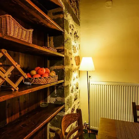 εν αρχή - En Arhi *