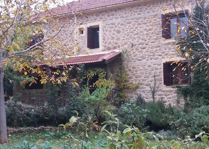 بيت للعطل εν αρχή - En Arhi *