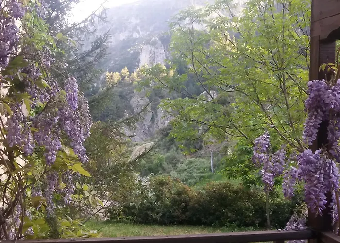 بيت للعطل εν αρχή - En Arhi