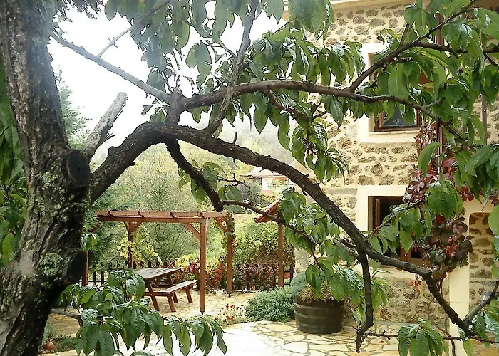 εν αρχή - En Arhi * Ano Trikala