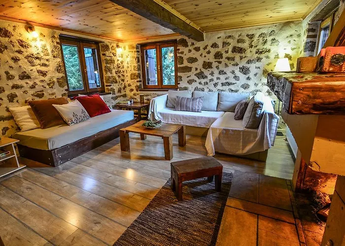 εν αρχή - En Arhi أنو تريكالا