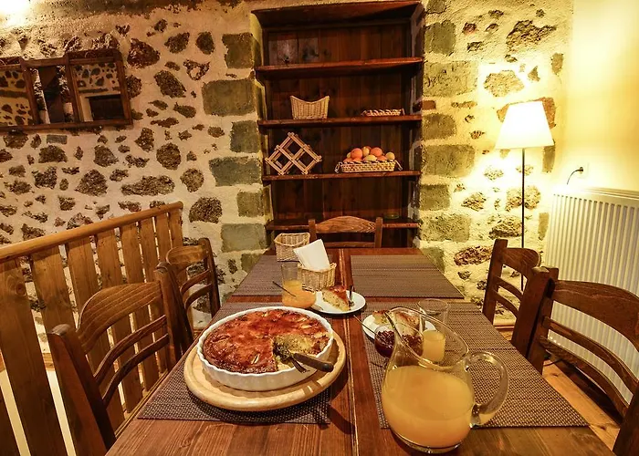 بيت للعطل εν αρχή - En Arhi أنو تريكالا